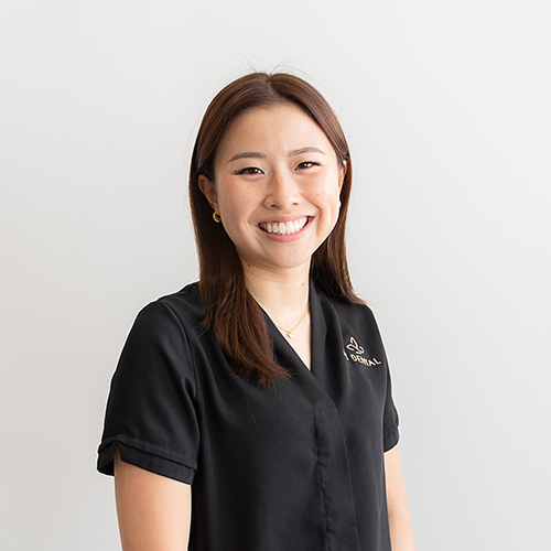 Chloe - Dental Assistant & Receptionist - 123 Dental